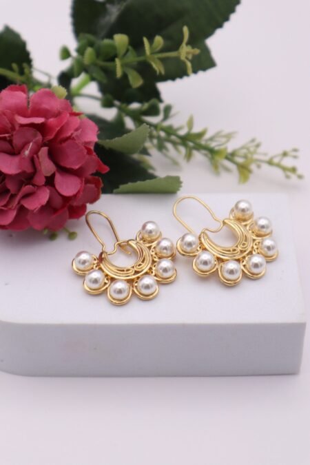 ARETES