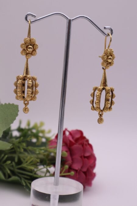 ARETES