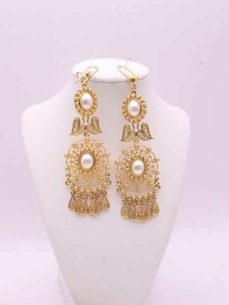 ARETES