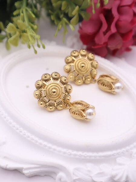 ARETES