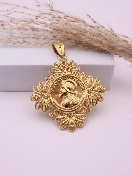 DIJES DE MEDALLA