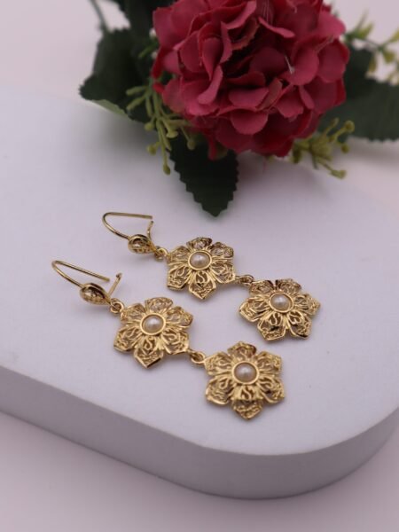 ARETES