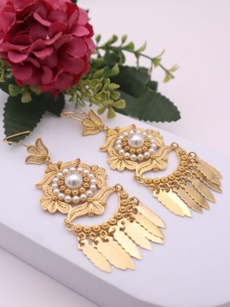 ARETES
